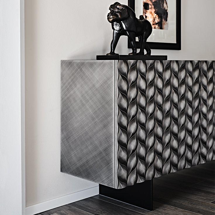 Buffet design haut de gamme Lavander par Cattelan Italia, finitions métalliques brossées avec nature tridimensionnelle, disponible chez D-Style Interior