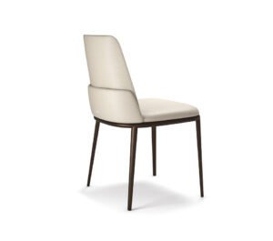 Belinda ML Chaise design de Cattelan Italia, design enveloppant, structure en acier laqué et assise rembourrée au confort supérieur. Disponible chez D-Style Interior.