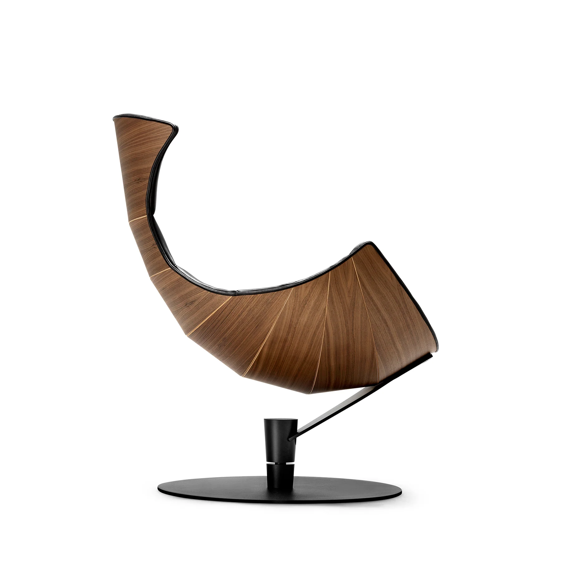 The Lobster Chair Bruunmunch – fauteuil design haut de gamme en noyer FSC et cuir Paris Passion