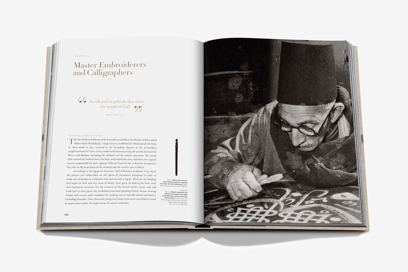 Livre design haut de gamme Hajj and the Arts of Pilgrimage par Assouline, édition Legends sous étui luxueux, disponible chez D-Style Interior.