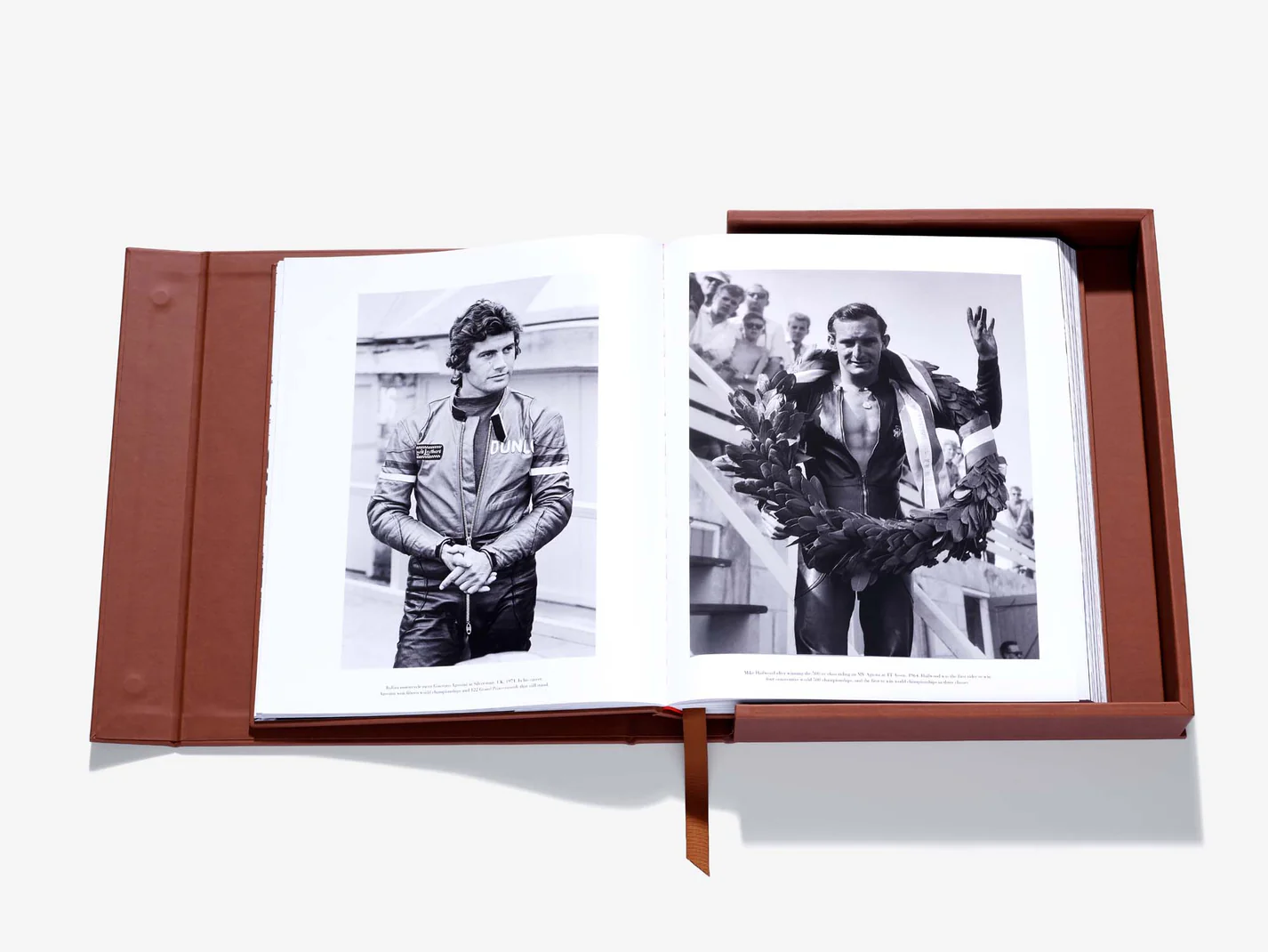 Livre design haut de gamme The Impossible Collection of Motorcycles Assouline, édition Ultimate Collection, disponible chez D-Style Interior.