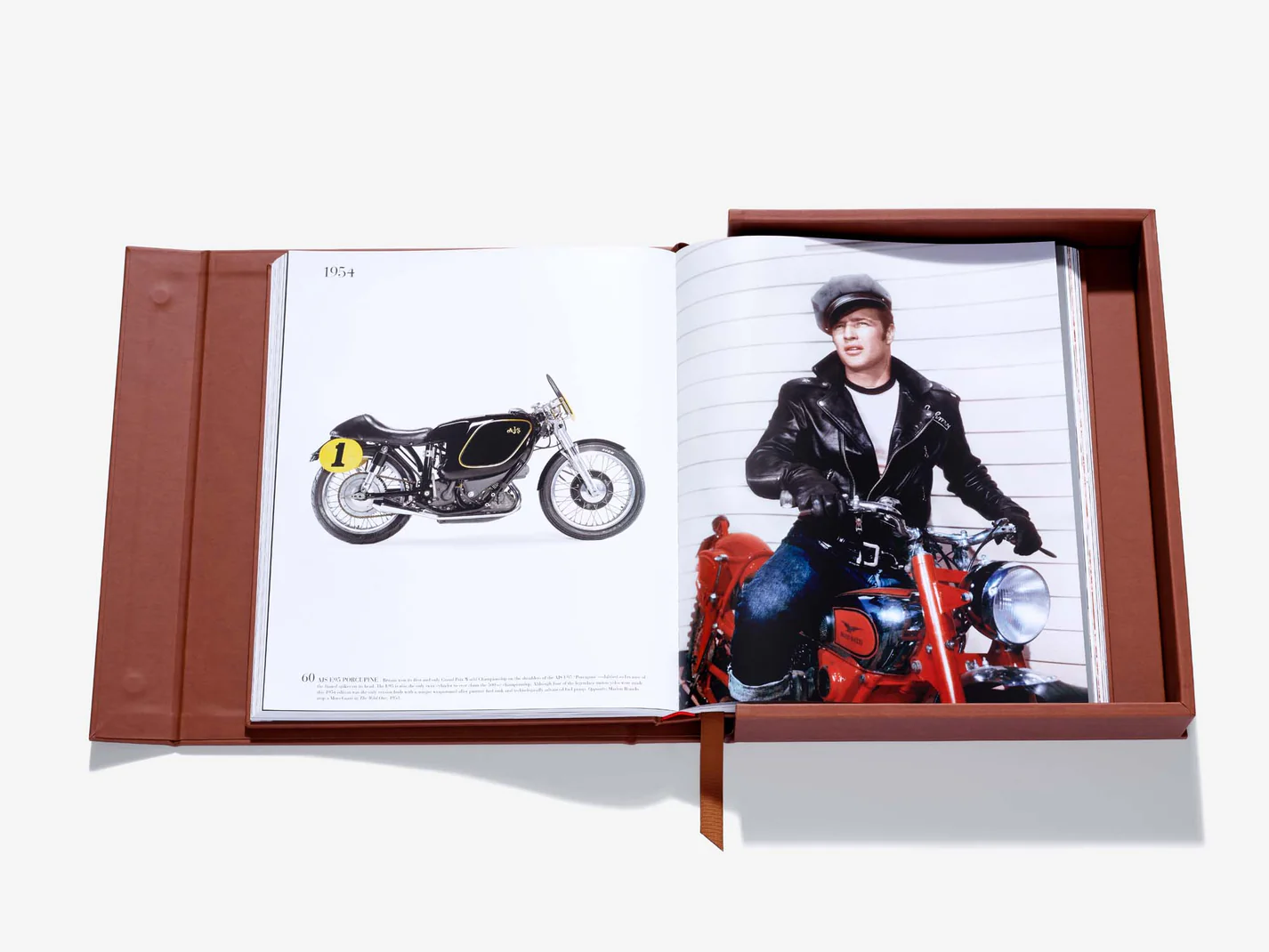 Livre design haut de gamme The Impossible Collection of Motorcycles Assouline, édition Ultimate Collection, disponible chez D-Style Interior.
