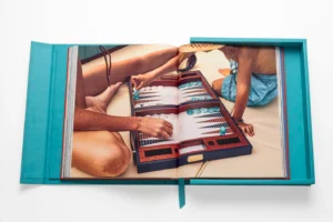 Livre design haut de gamme Riva Aquarama par Assouline, édition Ultimate sous écrin caoutchouc, disponible chez D-Style Interior.