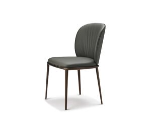 Chris ML Chaise design de Cattelan Italia, structure fine en acier et assise rembourrée élégante. Confort, légèreté et design italien intemporel. Disponible chez D-Style Interior.