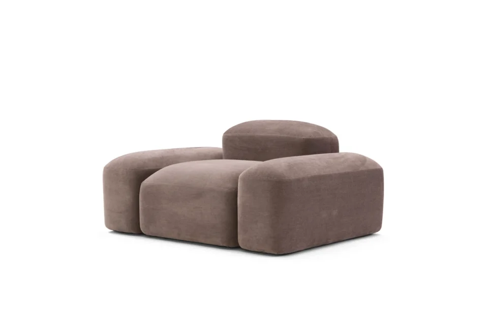 Lapis fauteuil d’Amura Lab allie formes organiques, confort absolu et design italien raffiné. Disponible chez D-Style Interior.