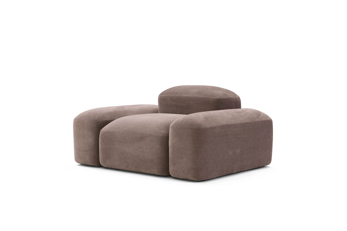 Lapis fauteuil d’Amura Lab allie formes organiques, confort absolu et design italien raffiné. Disponible chez D-Style Interior.