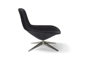 Medea fauteuil design haut de gamme par Amura Lab allie formes sculpturales, confort enveloppant et élégance italienne. Disponible chez D-Style Interior.