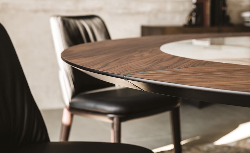 SOHO Ker-Wood table ronde design haut de gamme par Cattelan Italia, associant bois noble et céramique raffinée. Disponible chez D-Style Interior.