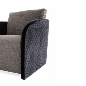 Swan | Fauteuil de bureau design Bentley Home en cuir ou tissu, structure en bois courbé, accoudoirs dynamiques, disponible chez D-Style Interior