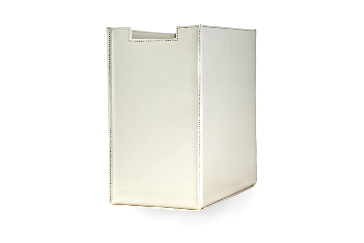 Leather Box par Amura Lab est une boîte design en cuir naturel alliant fonctionnalité, raffinement et savoir-faire artisanal italien. Disponible chez D-Style Interior.