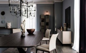 Stratos Wood table design haut de gamme en bois massif par Cattelan Italia, avec base en acier et finitions élégantes. Disponible chez D-Style Interior.