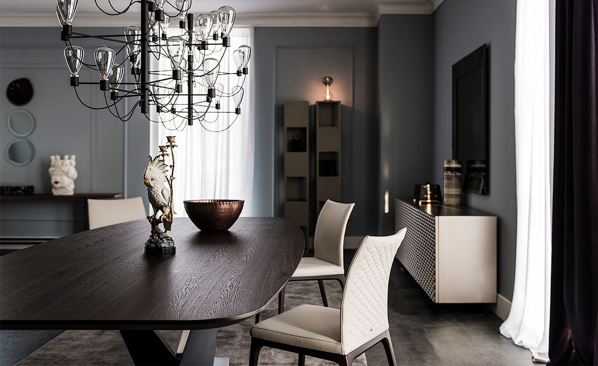 Stratos Wood table design haut de gamme en bois massif par Cattelan Italia, avec base en acier et finitions élégantes. Disponible chez D-Style Interior.
