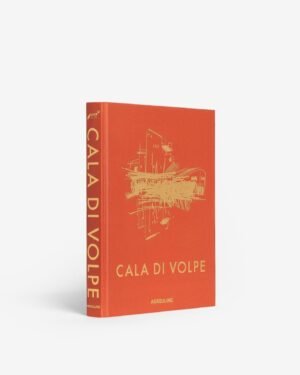 Livre design haut de gamme Cala Di Volpe par Assouline, édition Hospitality en couverture soie, disponible chez D-Style Interior.