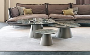 Table basse design haut de gamme Albert Keramik par Cattelan Italia, plateau céramique Marmi avec base conique métallique, disponible chez D-Style Interior.