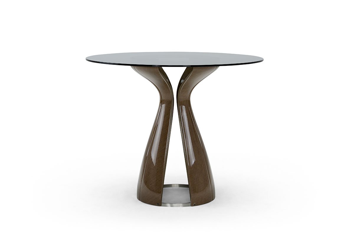 Codet par Amura Lab est une table design en fibre de lin et verre, au style organique et raffiné, alliant légèreté, résistance et poésie contemporaine. Disponible chez D-Style Interior.