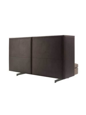 Canapé design haut de gamme GranTorino HB par Poltrona Frau, dossier haut en cuir sellerie avec structure métal, disponible chez D-Style Interior