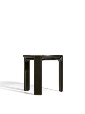 DUO | Table basse design haut de gamme Poltrona Frau, structure en frêne massif sculpté et plateau en marbre, verre ou frêne plaqué, disponible chez D-Style Interior