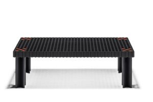 Kyoto | Table basse design haut de gamme Poltrona Frau, plateau frêne massif avec inserts noyer Canaletto, pieds X amovibles, finition laquée noire ou naturelle, disponible chez D-Style Interior