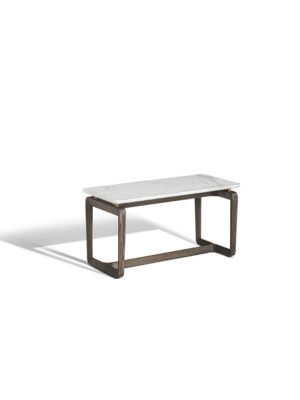 Fidelio | Table basse design haut de gamme Poltrona Frau rectangulaire, piètement en frêne massif moka ou wengé, plateau en marbre ou cuir Saddle Extra et Pelle Frau®, détails en laiton, disponible chez D-Style Interior