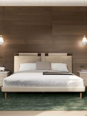 Times Lit design haut de gamme par Poltrona Frau avec tête de lit en frêne et bandes verticales en cuir Pelle Frau®, coussin personnalisable, design haut de gamme italien chez D-Style Interior