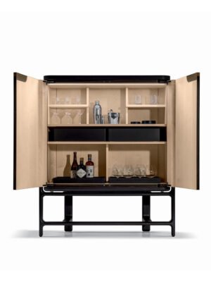 Bibliothèque design haut de gamme DUO Cabinet par Poltrona Frau, structure frêne massif avec finitions noyer et ébène, plateau marbre et éclairage LED, disponible chez D-Style Interior