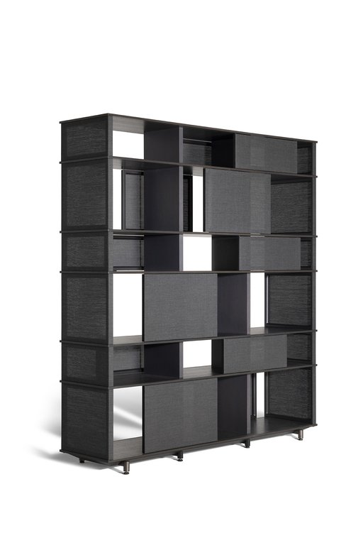 Bibliothèque design haut de gamme Lloyd Tex par Poltrona Frau, design Jean-Marie Massaud avec panneaux Techno-fabric semi-transparent et structure autoportante, disponible chez D-Style Interior
