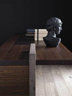 H_O Bureau design haut de gamme par Poltrona Frau, cuir Re-Saddle et noyer Canaletto, design minimaliste italien disponible chez D-Style Interior