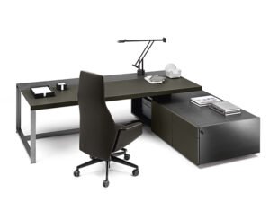 Jobs | Bureau design haut de gamme Poltrona Frau par Rodolfo Dordoni, design italien haut de gamme en cuir Pelle Frau® et bois de rouvre, disponible chez D-Style Interior