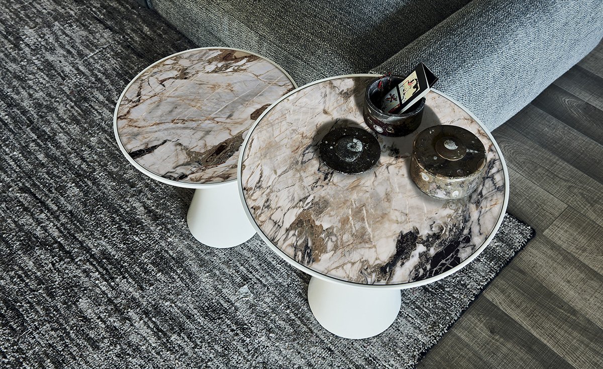 Table basse design haut de gamme Peyote Keramik par Cattelan Italia, plateau céramique Marmi et base polyuréthane, disponible chez D-Style Interior.