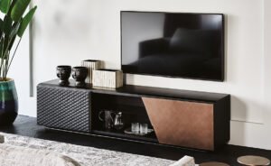Meuble TV design haut de gamme Aston TV par Cattelan Italia, portes cuir matelassé et Brushed Bronze, disponible chez D-Style Interior