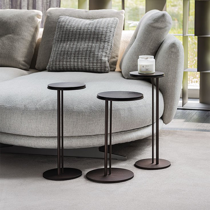 Table basse design haut de gamme Sting Wood Cattelan Italia, plateau en bois noble sur base acier embouti, disponible chez D-Style Interior.