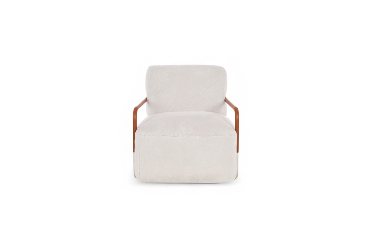 Lapis fauteuil d’Amura Lab allie design organique, confort absolu et savoir-faire artisanal italien. Disponible chez D-Style Interior.