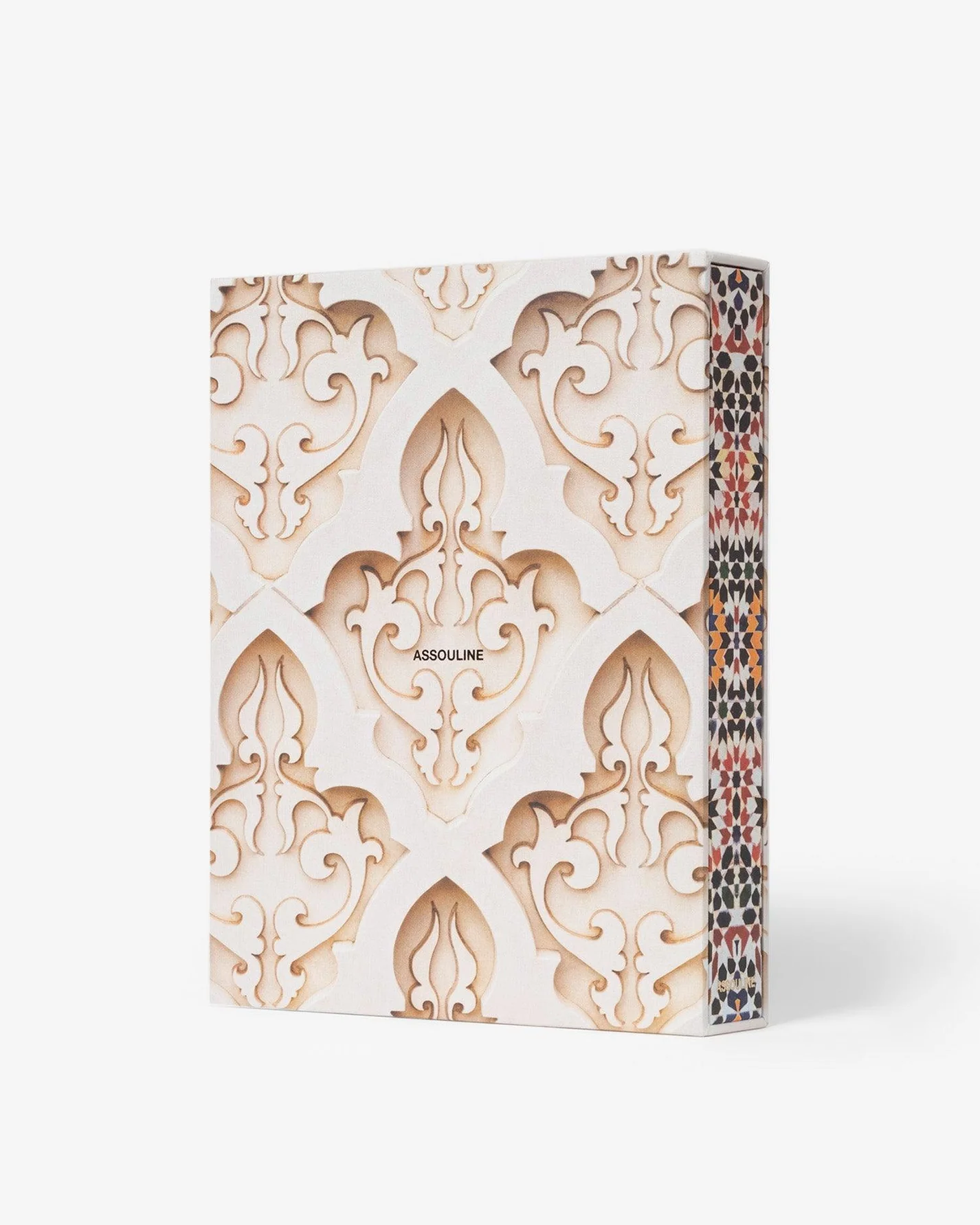 Livre design haut de gamme Moroccan Decorative Arts par Assouline, édition française sous étui lin, disponible chez D-Style Interior.