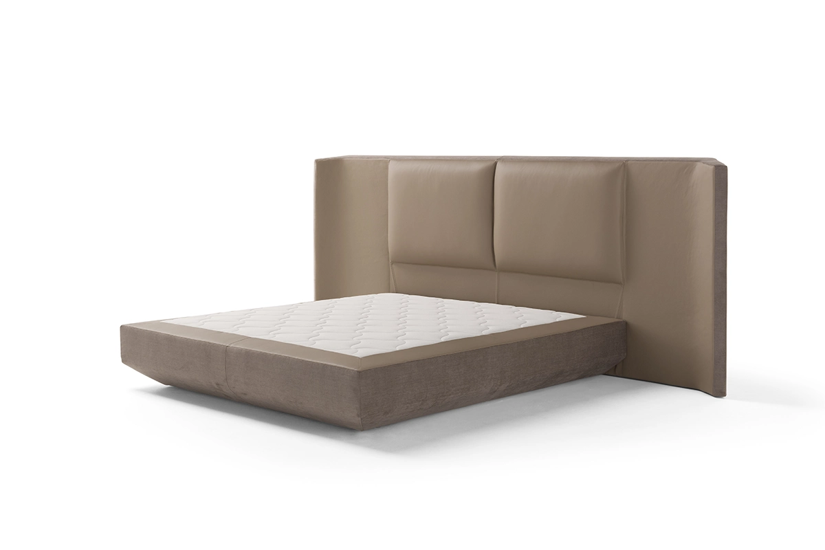 Le lit Panis d’Amura Lab marie design italien, formes généreuses et savoir-faire artisanal pour une chambre à l’élégance intemporelle. Disponible chez D-Style Interior.