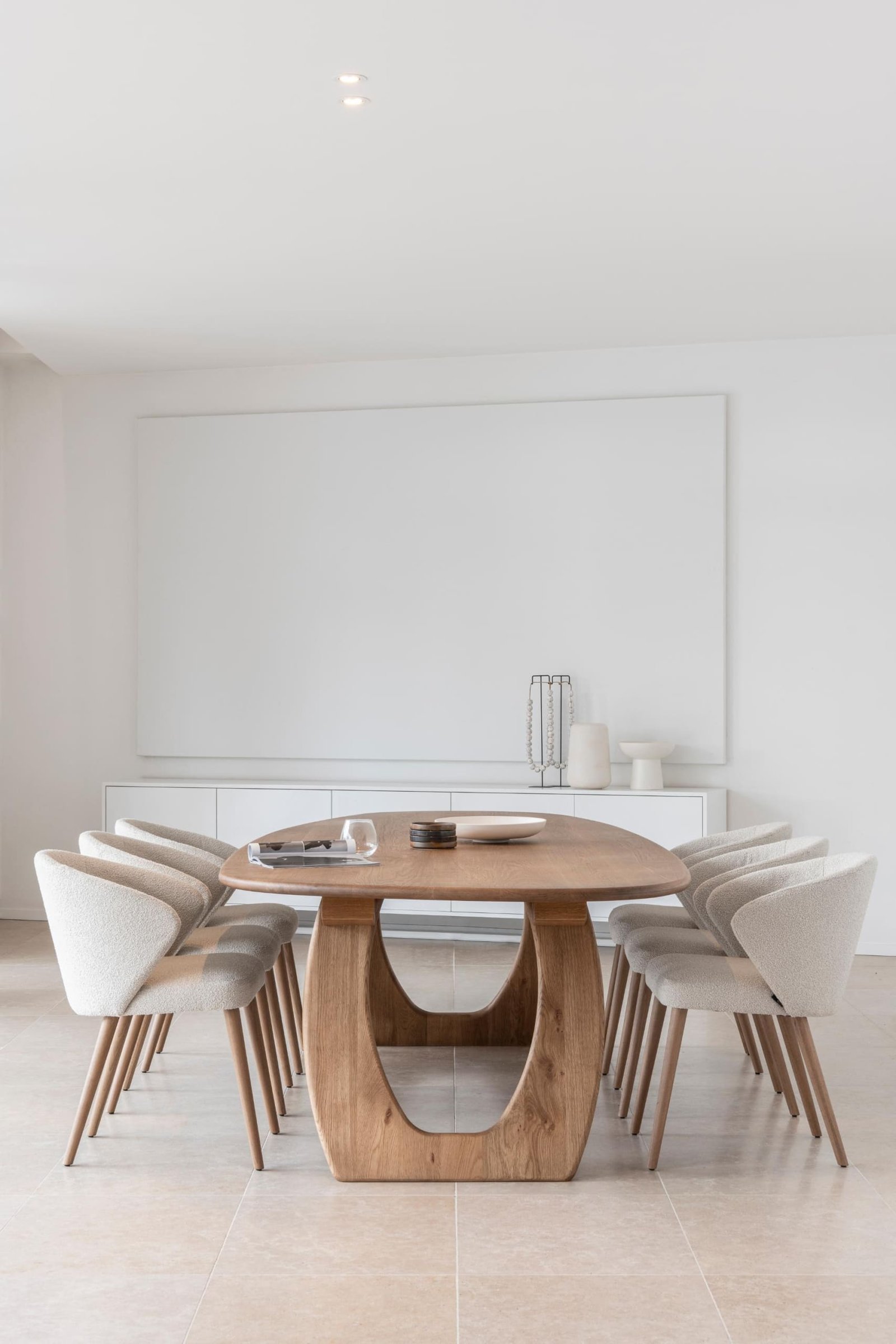 Bali – Table à manger design haut de gamme Passe Partout disponible chez D-Style Interior
