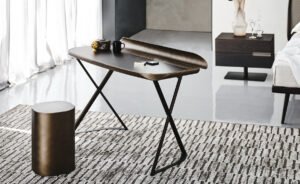 COCOON Keramik Bureau design en céramique Marmi avec structure en acier laqué et finitions brossées exclusives. Disponible chez D-Style Interior.