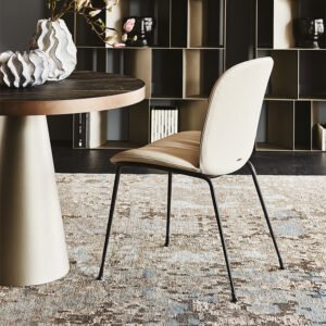 Tina Chaise design de Cattelan Italia : structure en acier laqué, assise confortable et ligne élégante, parfaite pour un intérieur contemporain. Disponible chez D-Style Interior.