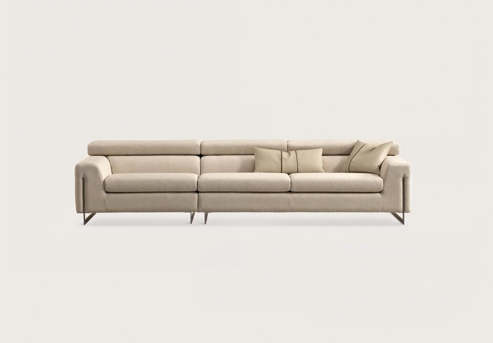 Bellevue canapé de Gamma Arredamenti, un modèle haut de gamme en cuir avec appuis-tête réglables et design contemporain. Disponible chez D-Style Interior.