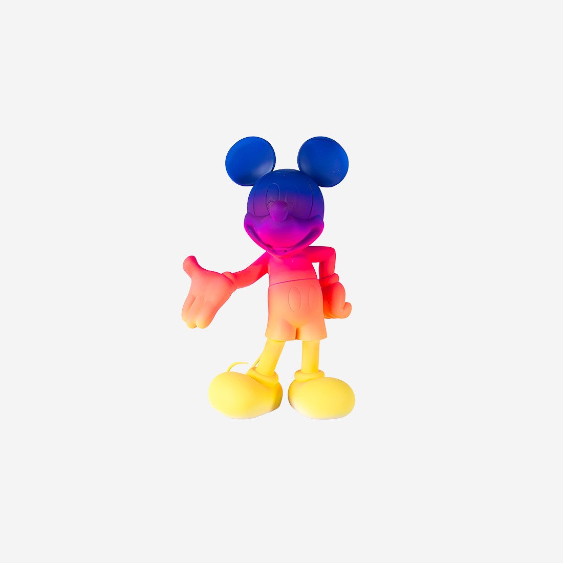 Mickey Welcome Sunset Small, sculpture design Leblon Delienne 30 cm, teintes coucher de soleil. Disponible chez D-Style Interior.
