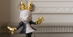 Minnie by Kelly Small, Sculpture design haut de gamme élégante et moderne. Disponible chez D-Style Interior