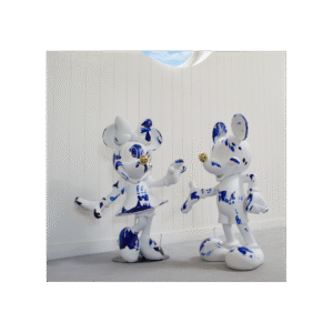 One Minute Mickey Medium, Sculpture design haut de gamme Leblon Delienne, résine peinte à la main, moderne et artistique, disponible chez D-Style Interior