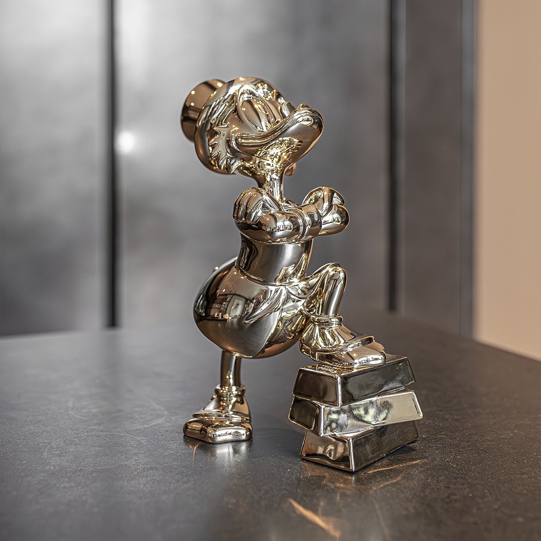 Picsou Lingots Chromé Small, sculpture design haut de gamme Leblon Delienne, création contemporaine avec lingots chromés. Disponible chez D-Style Interior.