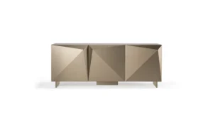 Origami Maxi Buffet design haut de gamme par Reflex Angelo avec structure métallique raffinée, trois portes et étagères en verre. Disponible chez D-Style Interior.