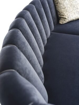 Farnese canapé design haut de gamme par Vittoria Frigerio, un canapé modulable alliant élégance, confort et finitions artisanales. Disponible chez D-Style Interior.