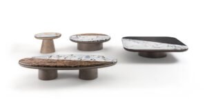 Adami table basse Adami en marbre bichromatique avec base en bois massif. Design élégant et contemporain. Disponible chez D-Style Interior.