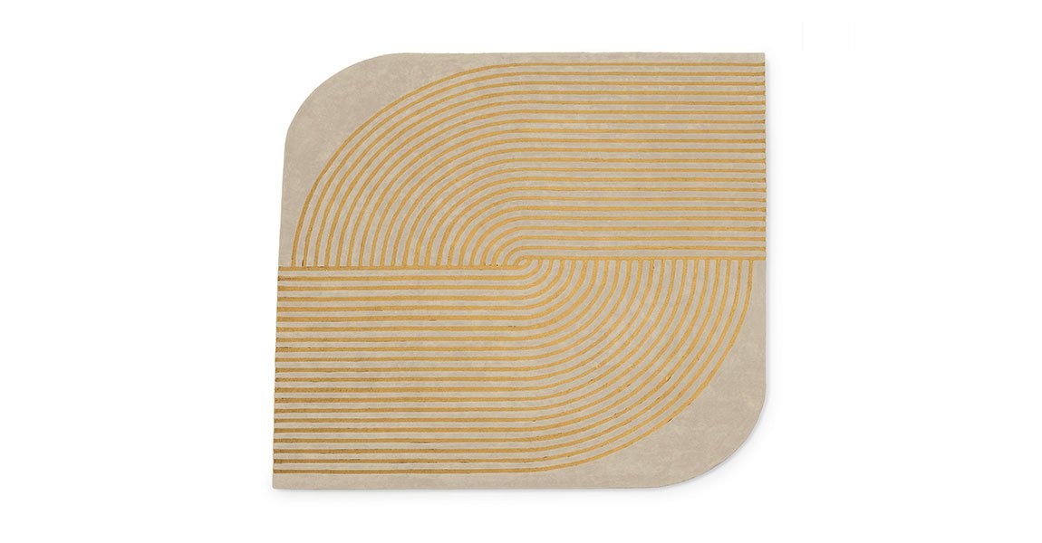 Cusani tapis de Vittoria Frigerio associe lignes précises et courbes élégantes dans un tapis haut de gamme en Tencel. Disponible chez D-Style Interior.