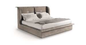 Appiani Lit design haut de gamme signé Vittoria Frigerio, avec matelassage dégradé, bande périmétrique raffinée et broderie VF. Disponible chez D-Style Interior.