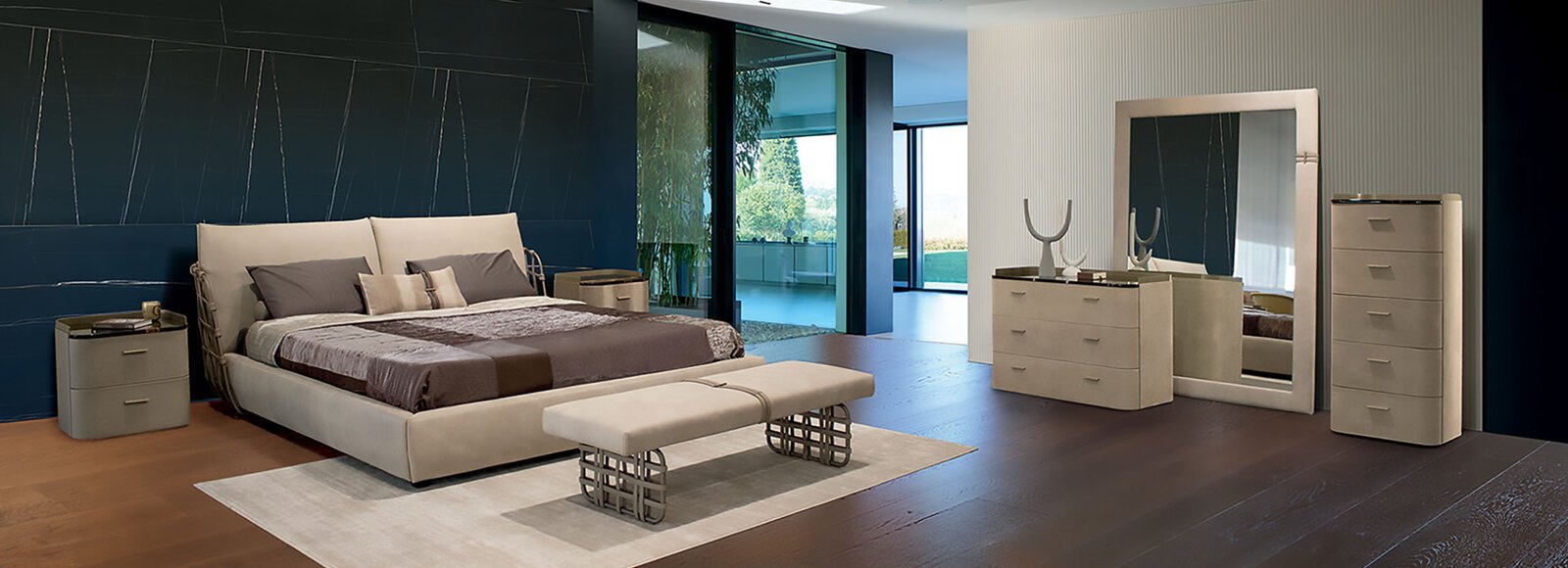 Cocoon miroir sur pied de Gamma Arredamenti, élégant et raffiné, parfait pour chambre ou entrée. Disponible chez D-Style Interior.