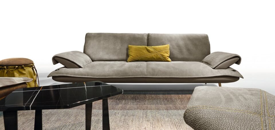 Découvrez les Escape Ottomans de Gamma Arredamenti, des poufs design alliant beauté et confort, parfaits pour tout espace de vie. Disponible chez D-Style Interior.