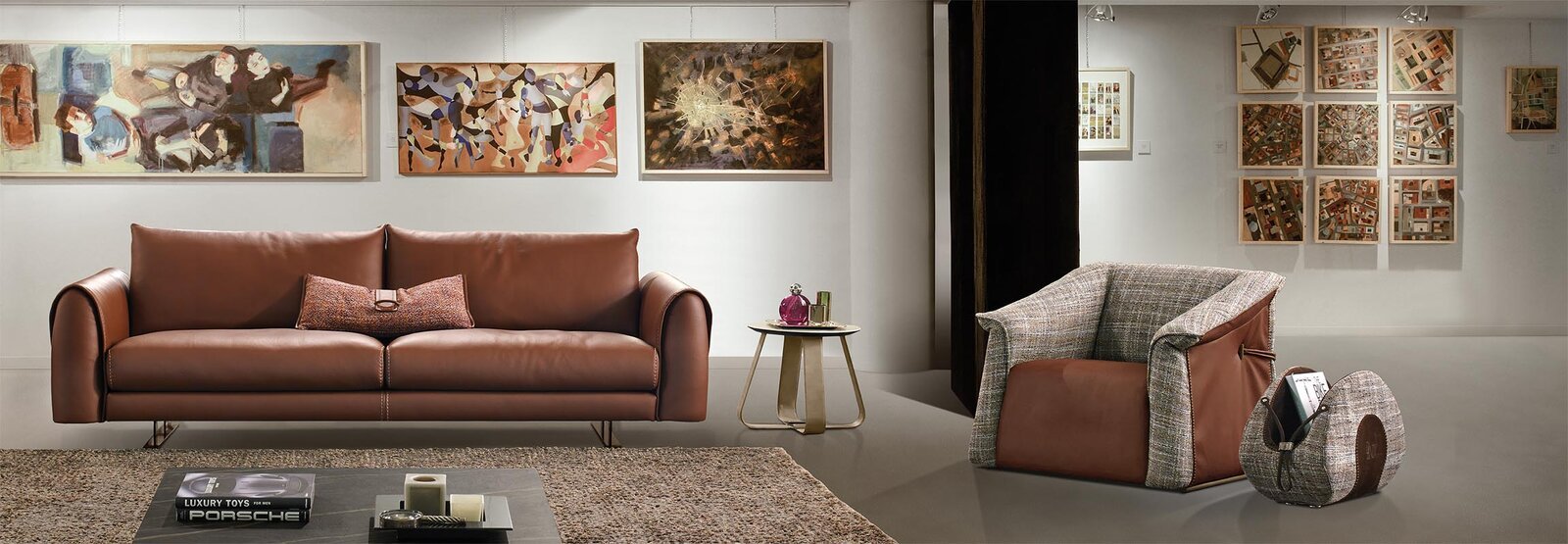 Karl canapé design haut de gamme par Gamma Arredamenti, inspiré du monde de la mode avec accoudoir fonctionnel et design élégant. Disponible chez D-Style Interior.